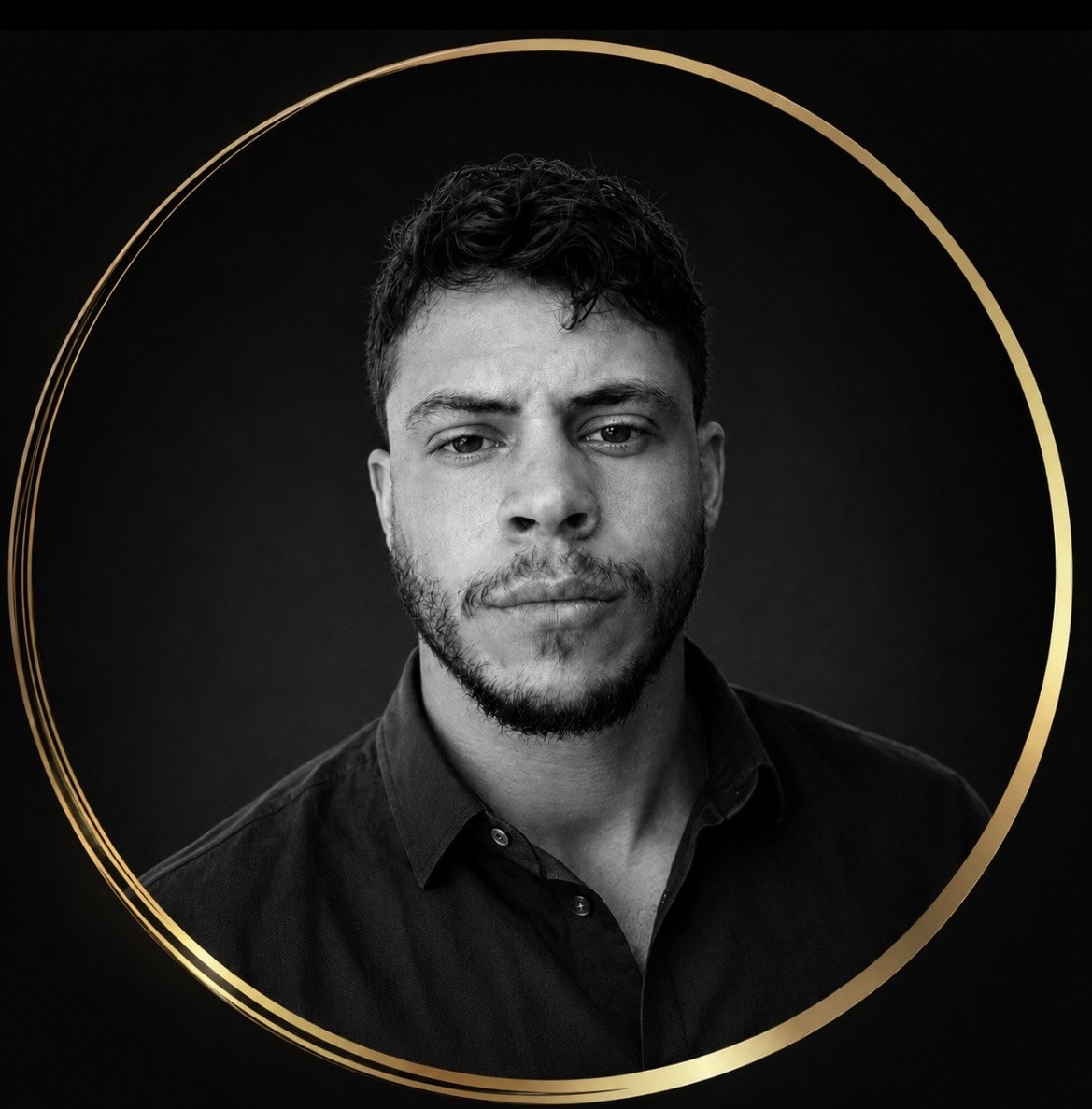 Fitness Coach Remo im Trainingsumfeld